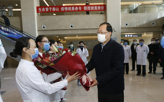 毛偉明董事長到北京電力醫(yī)院、白廣路辦公區(qū)檢查疫情防控工作并開展調研