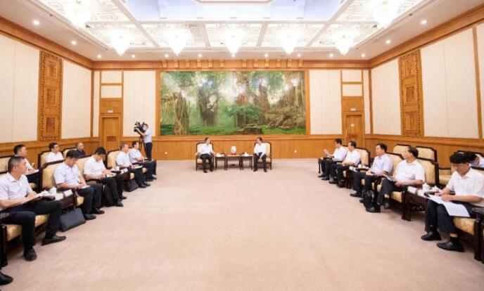 中核集團(tuán)總經(jīng)理、黨組副書記顧軍與福建省委副書記、代省長王寧會談
