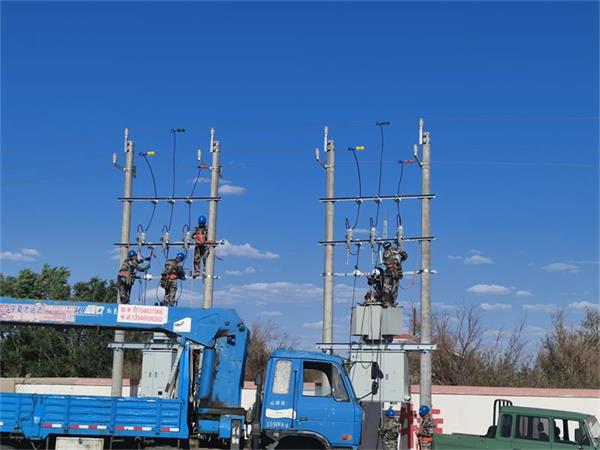阿拉善電業(yè)局烏力吉供電分局 戍守邊防，電力護(hù)航