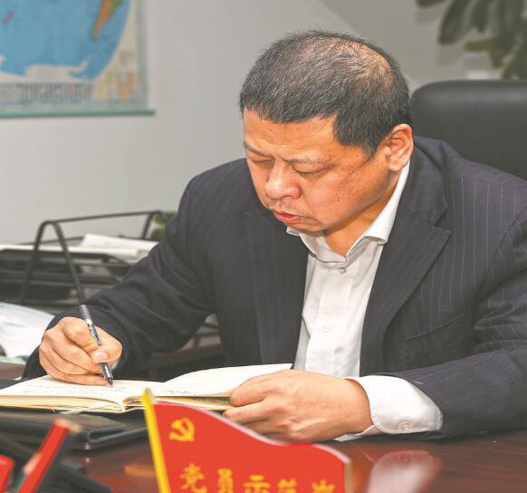 有他在，大家心里就有底了——記國家電網(wǎng)有限公司特等勞動模范汪波