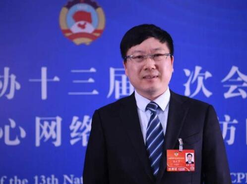 【兩會(huì)】云南聯(lián)通總經(jīng)理張?jiān)朴拢喊l(fā)揮通信央企數(shù)字經(jīng)濟(jì)發(fā)展主力軍作用，推進(jìn)5G公眾應(yīng)用健康發(fā)展