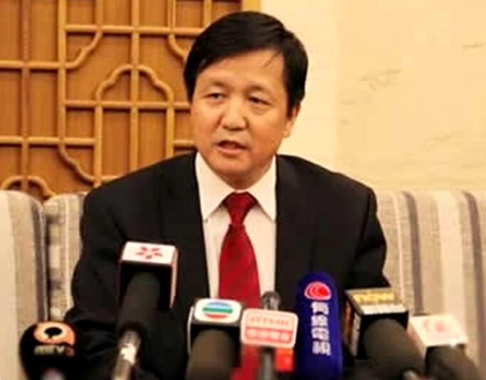 【兩會(huì)】特變電工黨委書記、董事長張新：加快建設(shè)新疆新能源大基地 提高“疆電外送”能力