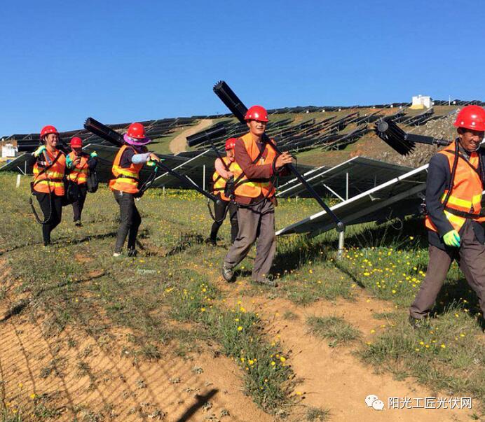 面積接近一個新加坡！青海塔拉灘光伏電站照亮“陽光之路”