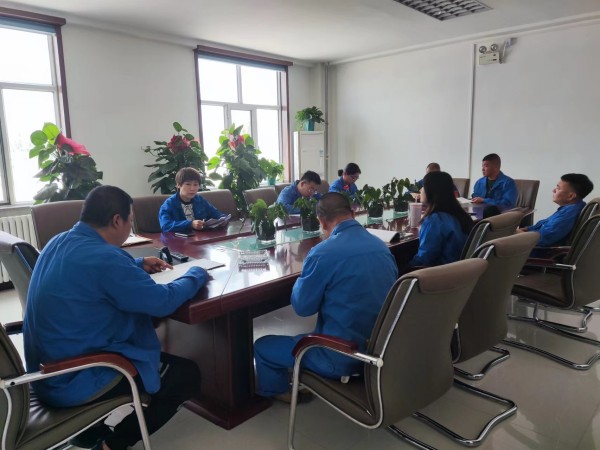 烏海市千里山供電公司：學好政務處分法，增強履職盡責能力