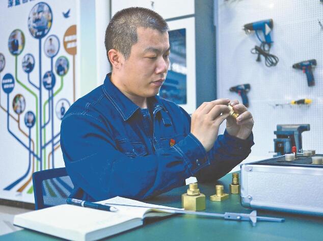 何龍：扎根北疆9年，他找到了自己的位置