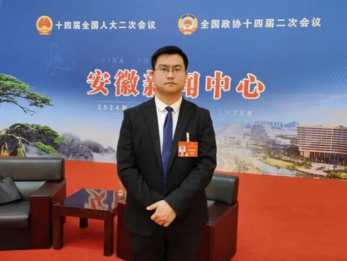 全國(guó)人大代表、國(guó)軒高科姚金?。簶?biāo)準(zhǔn)、技術(shù)、產(chǎn)業(yè)鏈多管齊下，推動(dòng)電化學(xué)儲(chǔ)能產(chǎn)業(yè)高質(zhì)量發(fā)展