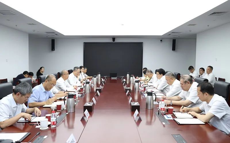 國家電網(wǎng)公司董事長(zhǎng)、黨組書記張智剛拜訪懷柔實(shí)驗(yàn)室并交流座談