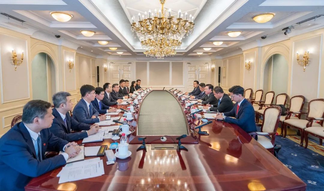 大唐集團(tuán)黨組書記、董事長鄒磊與老撾總理府辦公廳部長、總理首席顧問西納萬·蘇發(fā)努馮會談