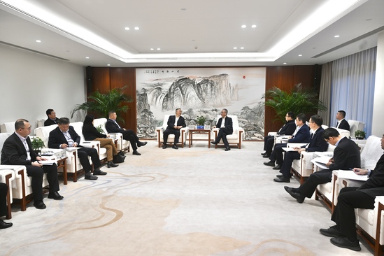 中國電建黨委副書記、總經(jīng)理王斌與中國機電商會黨委書記、會長張鈺晶舉行會談