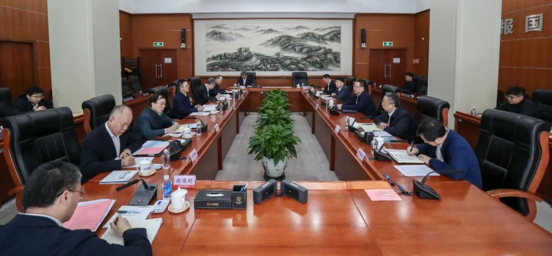 中核集團會見中國一重董事、總經理、黨委副書記呂智強一行