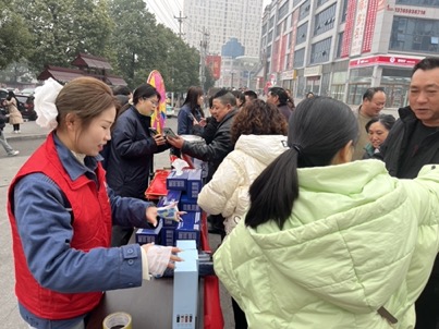 貴州遵義正安供電局：供電送祝福，情暖返鄉(xiāng)路