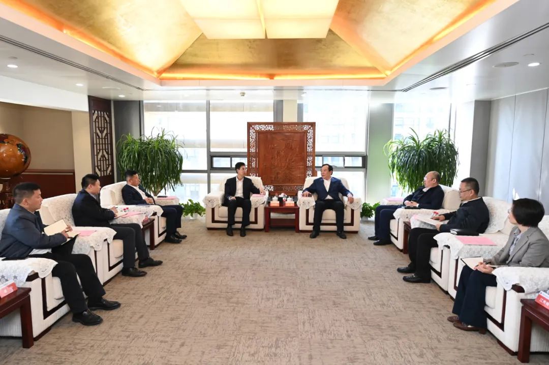 大唐國(guó)際黨委書記、董事長(zhǎng)李凱會(huì)見中建五局黨委書記、董事長(zhǎng)田衛(wèi)國(guó)