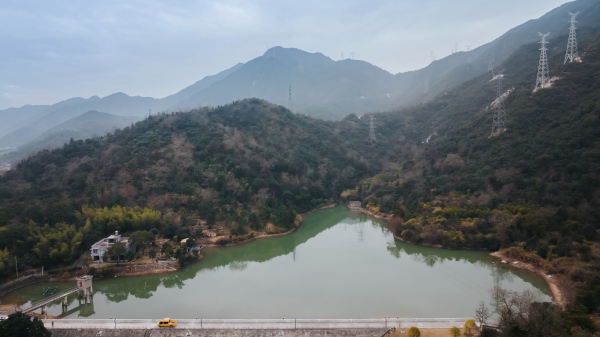 國(guó)網(wǎng)臺(tái)州市黃巖區(qū)供電公司：碩果累累 盡責(zé)而行